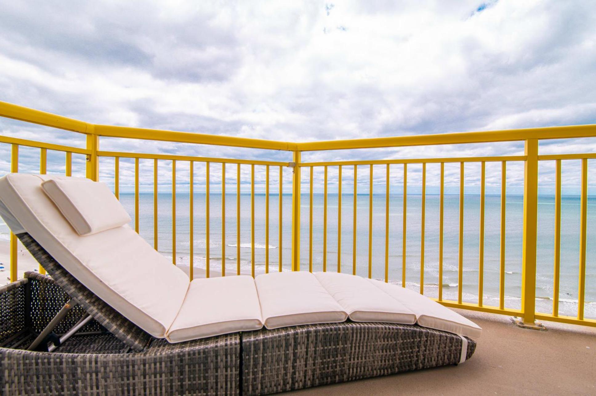 Bay Watch Resort Luxe Oceanfront End Unit Myrtle Beach Bagian luar foto