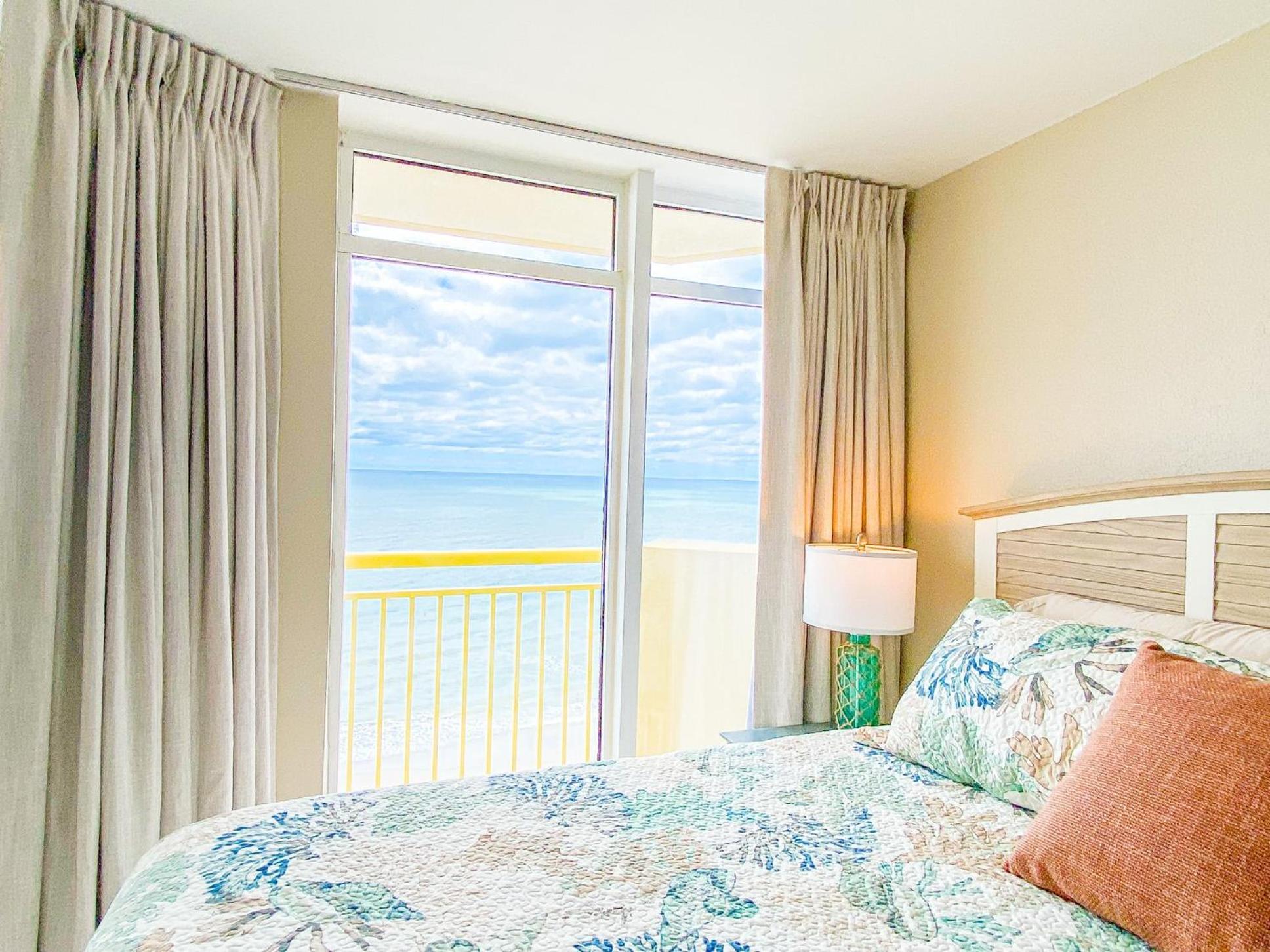 Bay Watch Resort Luxe Oceanfront End Unit Myrtle Beach Bagian luar foto